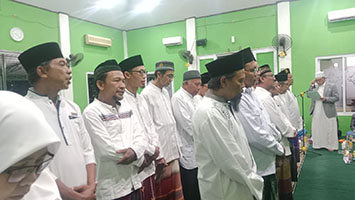 Masjid Jamie Al-Ikhlas: Jembatan Kehidupan Beriman di Tengah Kehidupan Modern Cilacap
